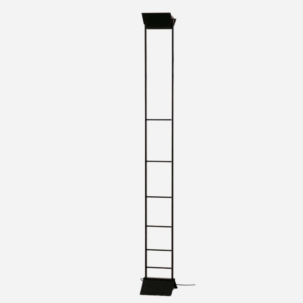 “Escala” by Estudi Blanc Floor Lamp