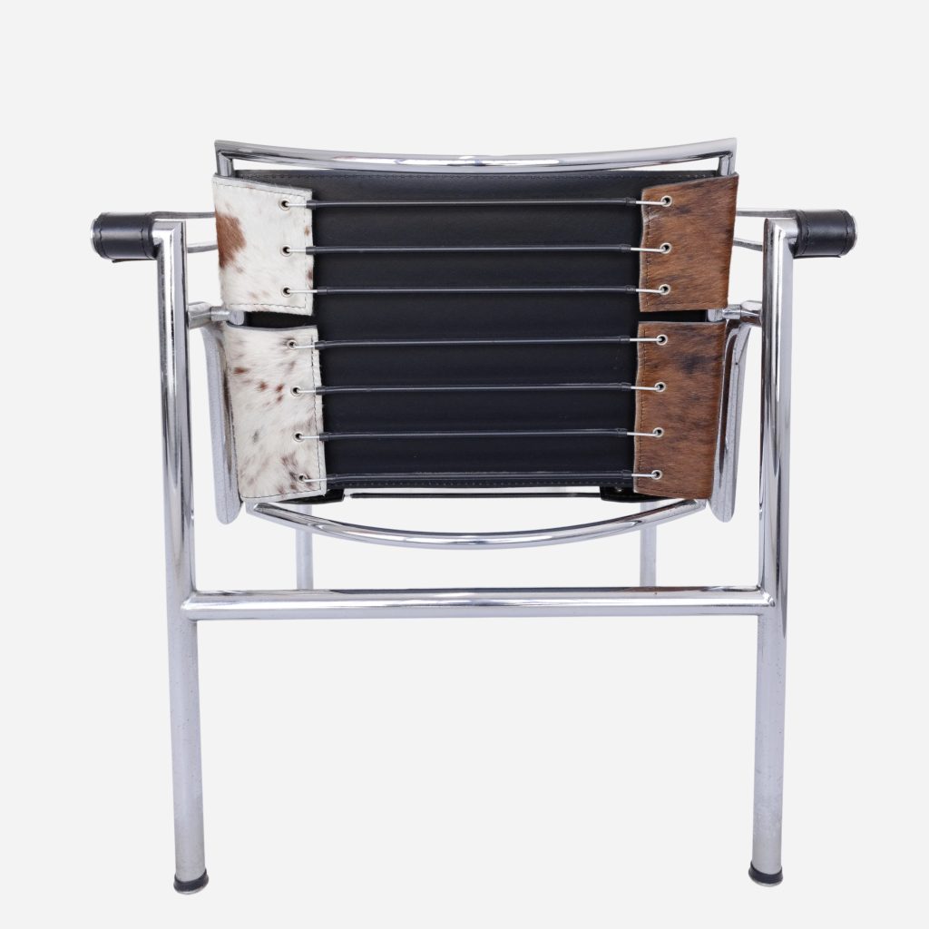 LC1 Cowhide Armchair