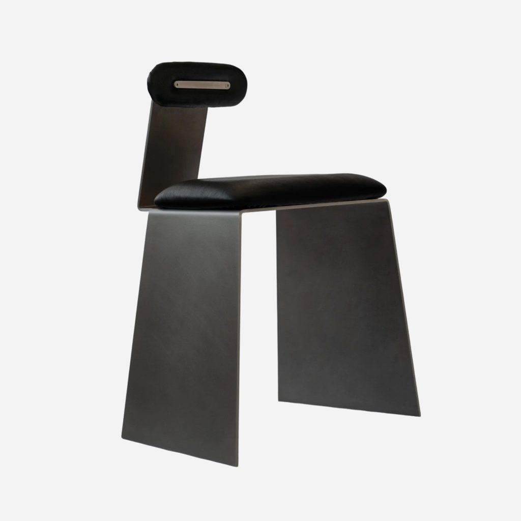 Capsule Leather Chair by Jakub Kubica