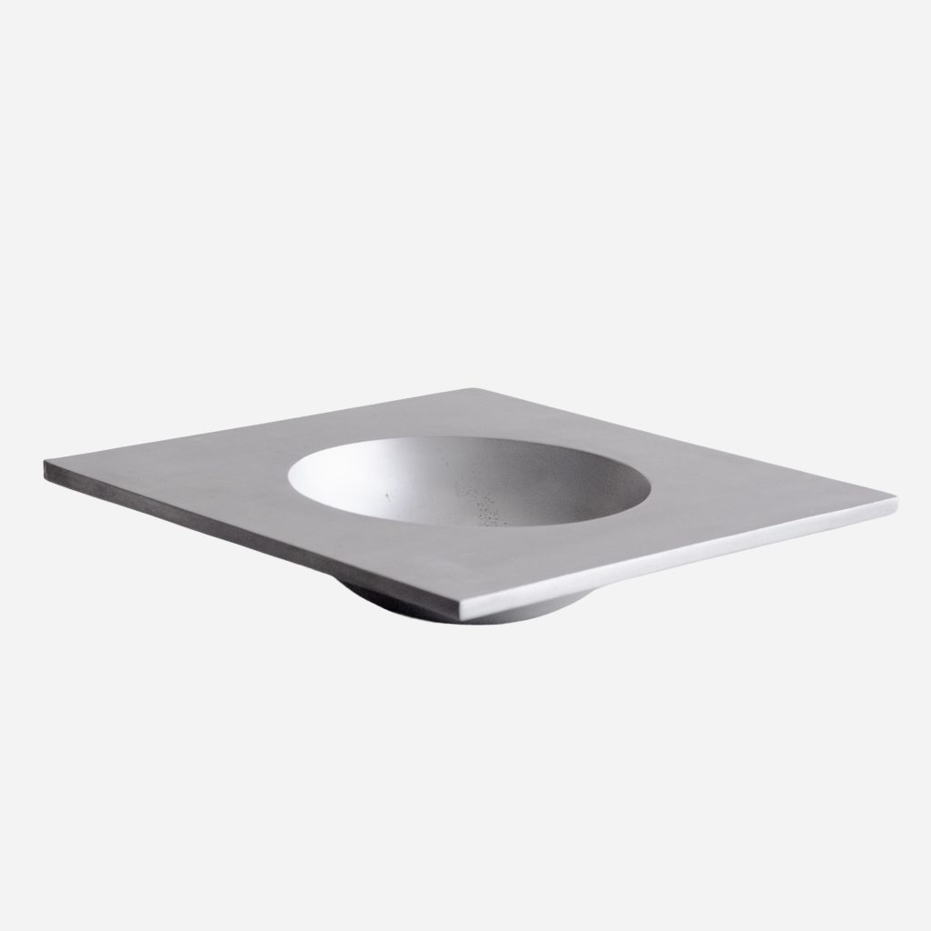 Metal plate Ligne Roset