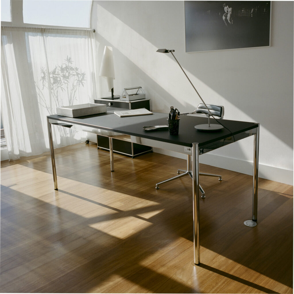 USM Haller Desk, Black