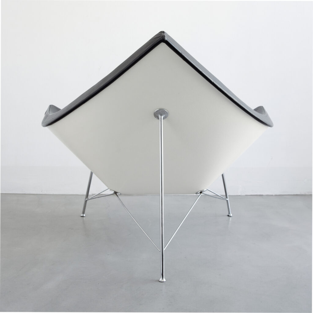 Vitra Coconut Chair, Black