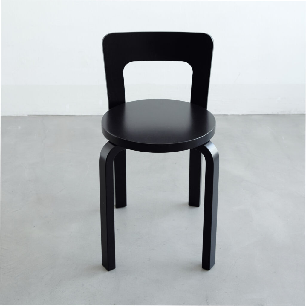 Artek, Black Chair