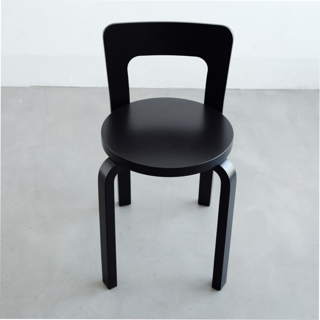 Artek, Black Chair