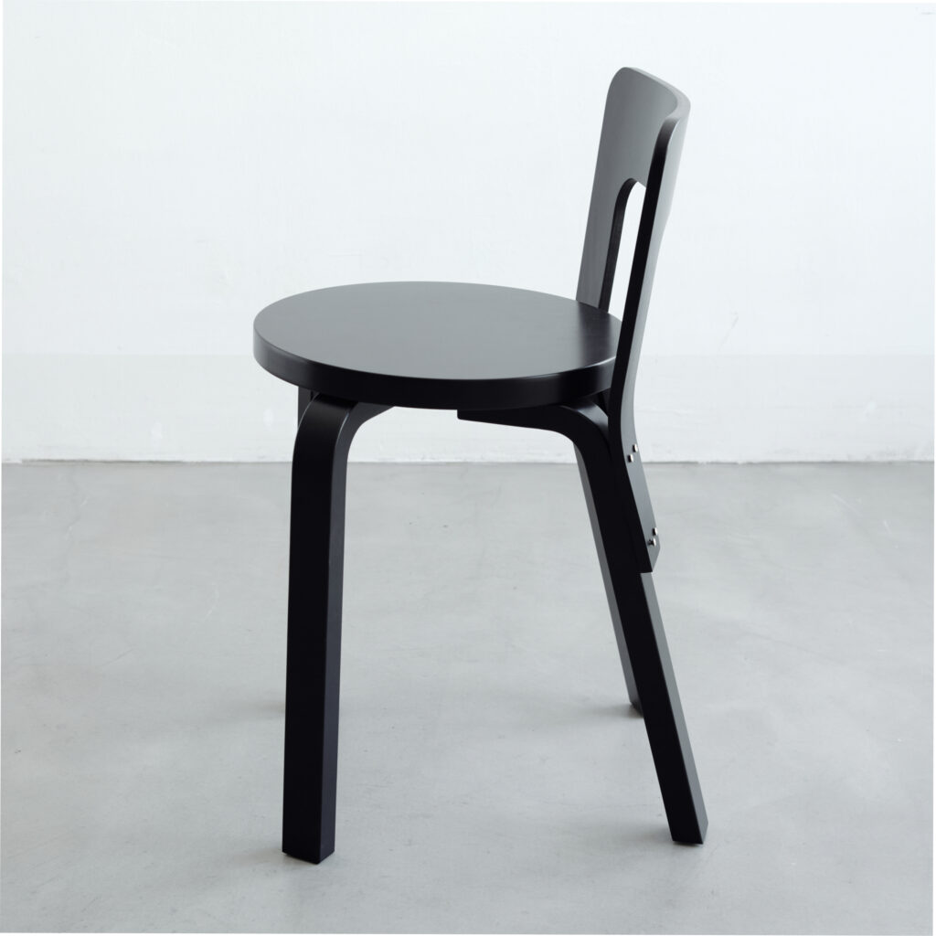 Artek, Black Chair