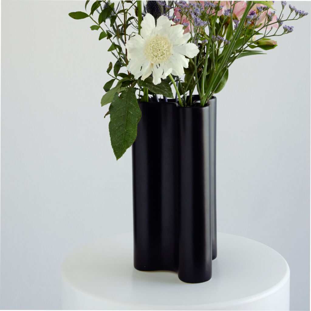 Black Wave Vase