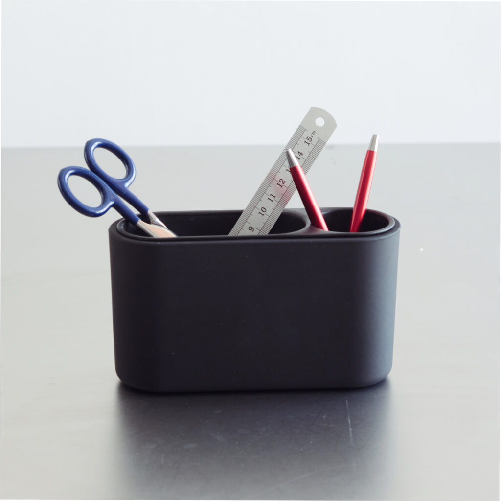 Pen Holder, Leather Black