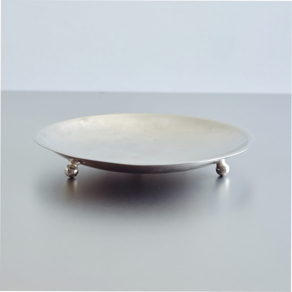 Round Decoratice Plate