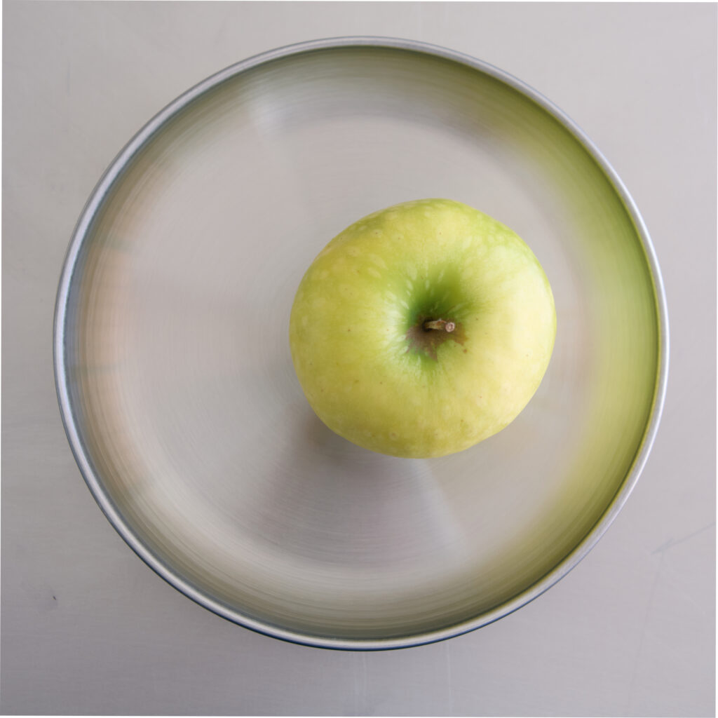 Set of 4 Round Metal Plates