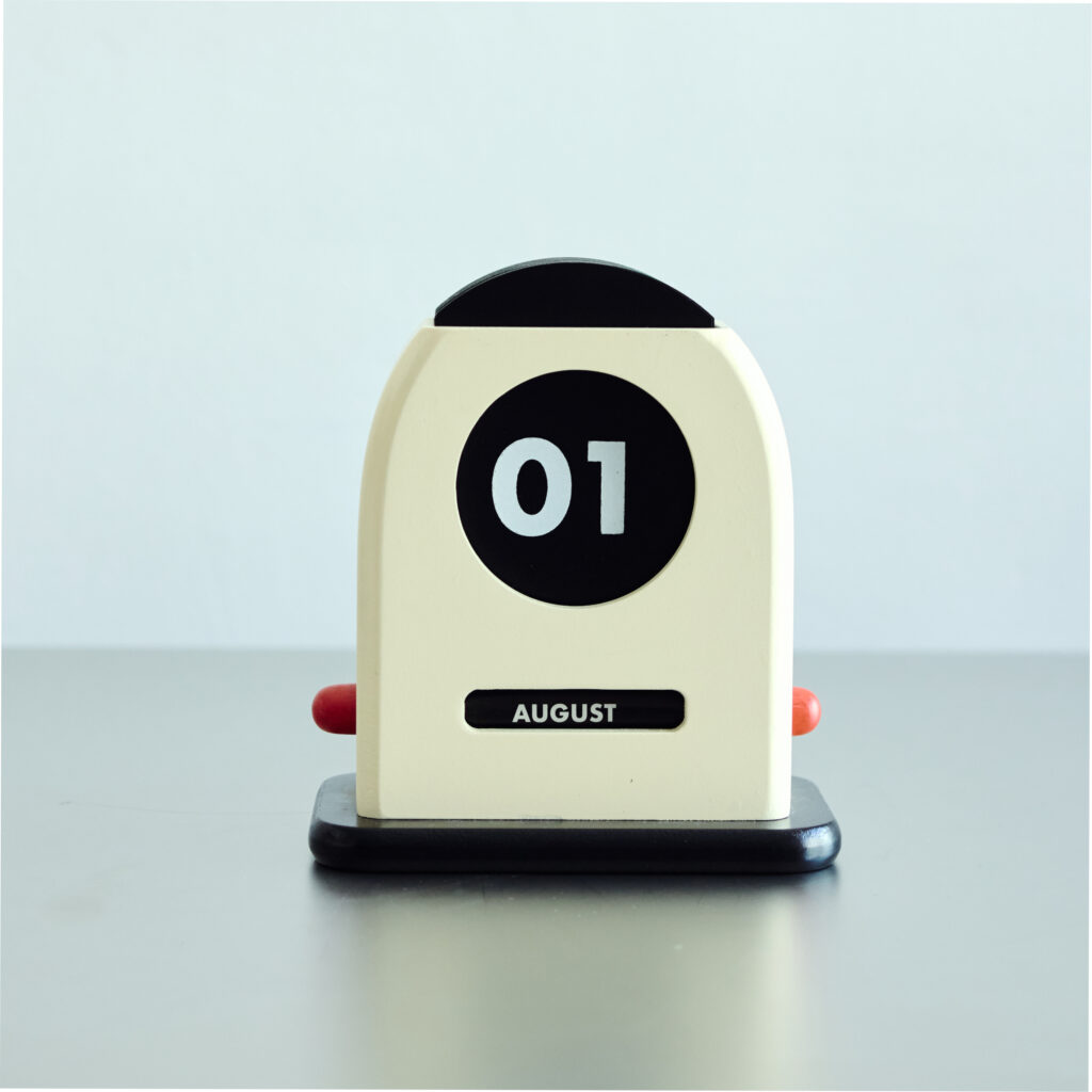 Vintage Minimalist Desk Calendar